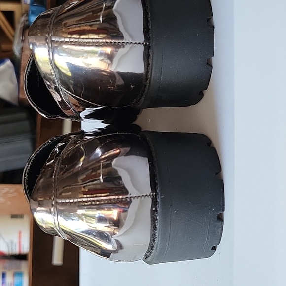 Bandolino Fillip Women's Lug Sole/Chunky Loafer - Picture 3 of 10